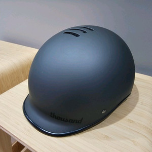 따우전드 헬멧 블랙 L사이즈