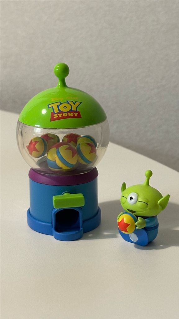 팝마트 픽사 알린 데이즈 시리즈 피규어--1