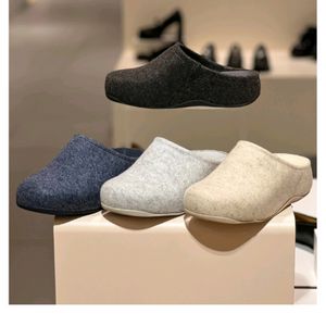 새상품)핏플랍 슬리퍼 (UK4 사이즈)