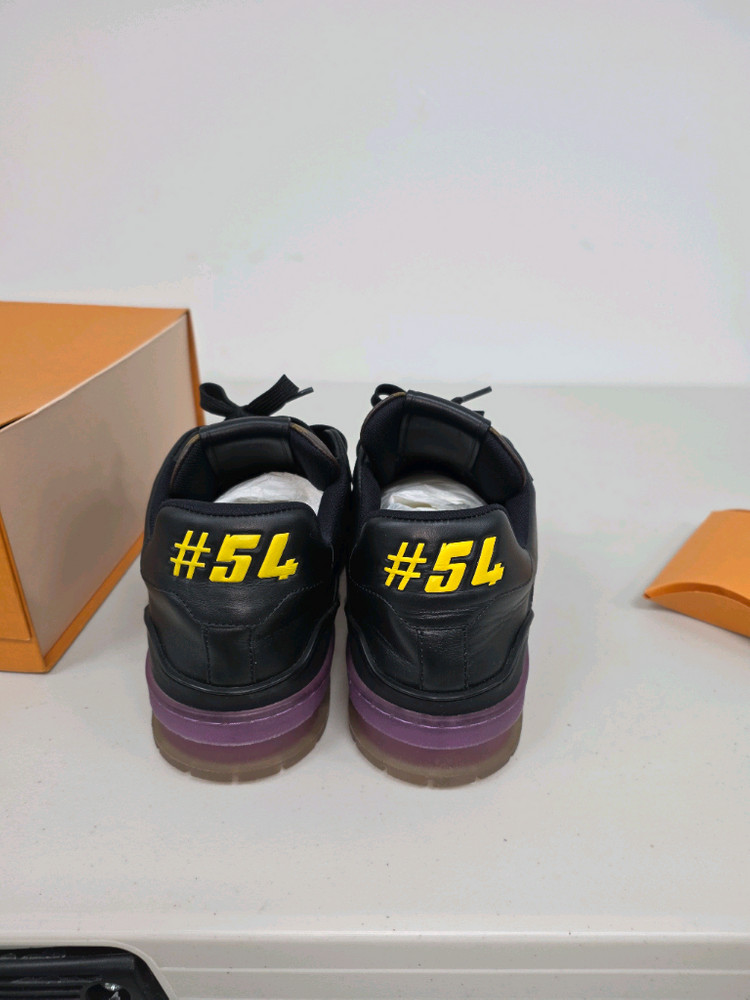 루이비통 lv트레이너 스니커즈 6사이즈 이미지
