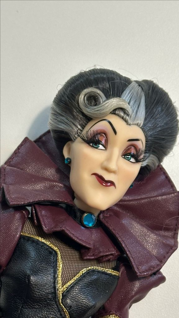 디즈니 빌런 마스커레이드 트리메인 한정판 인형--2