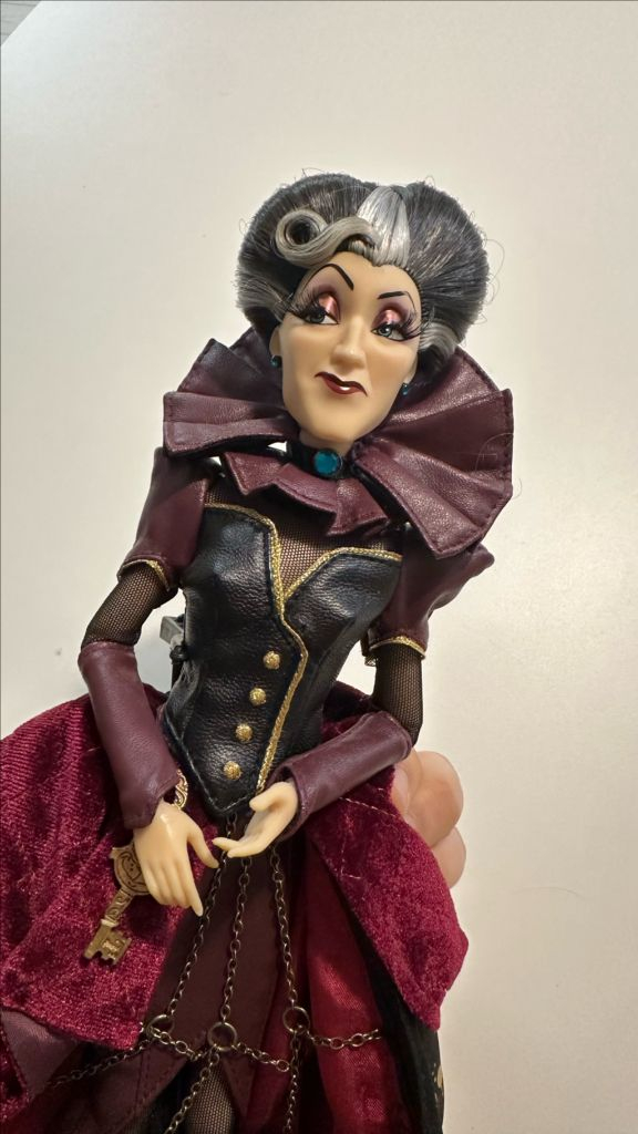 디즈니 빌런 마스커레이드 트리메인 한정판 인형--6