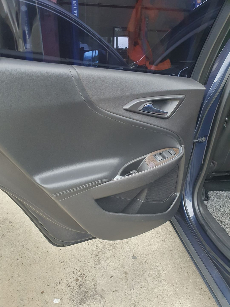 중형 세단2.0터보 LTZ 트림 청색2017/1월식 560만원 이미지