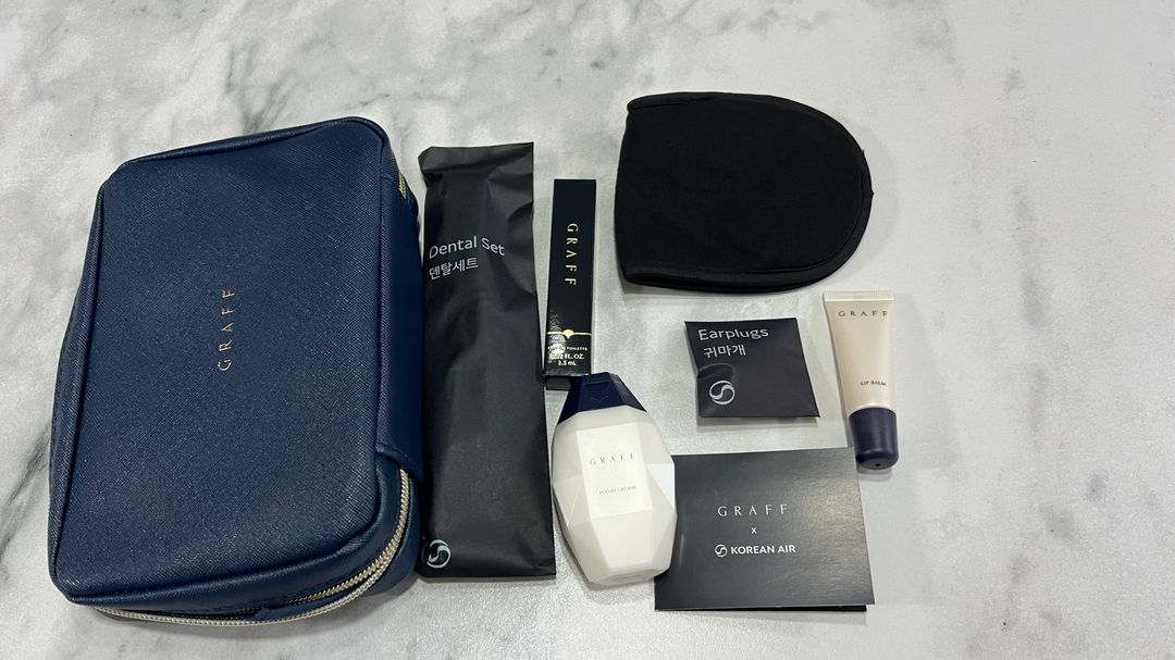 [새상품] 대한항공 비즈니스석 어메니티 파우치(여행용 키트) 이미지