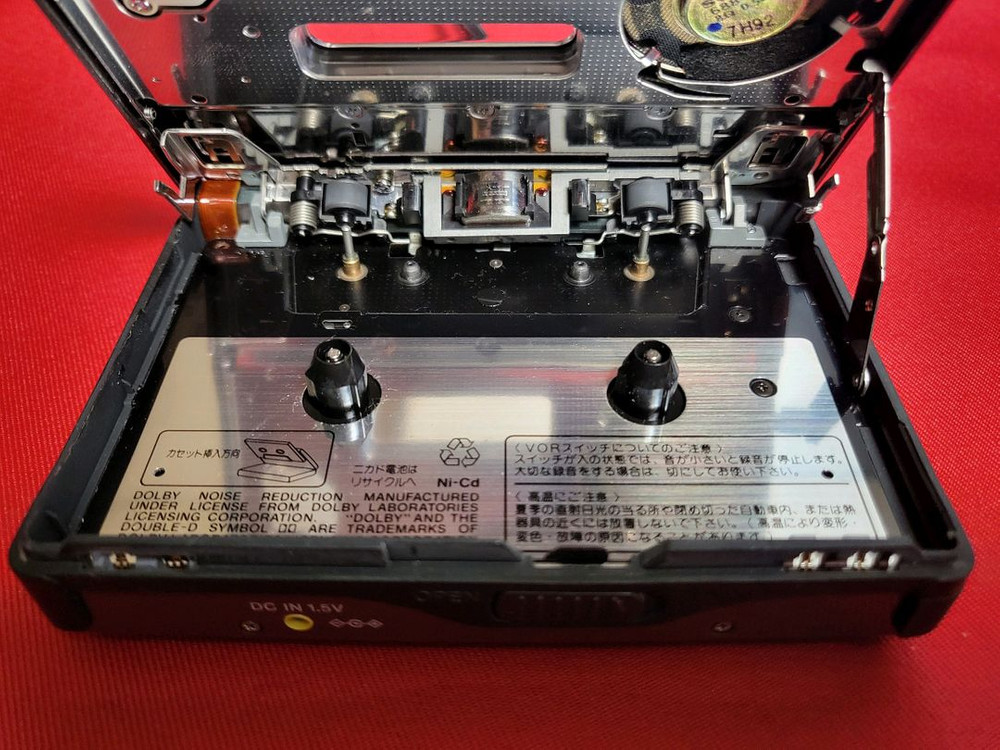 소니워크맨 TCS-90 깨끗한 박스풀세트 정상작동품--8