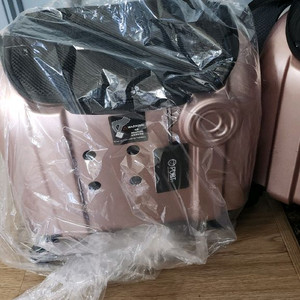 강아지 기내용가능 이동가방 캐리어.새제품