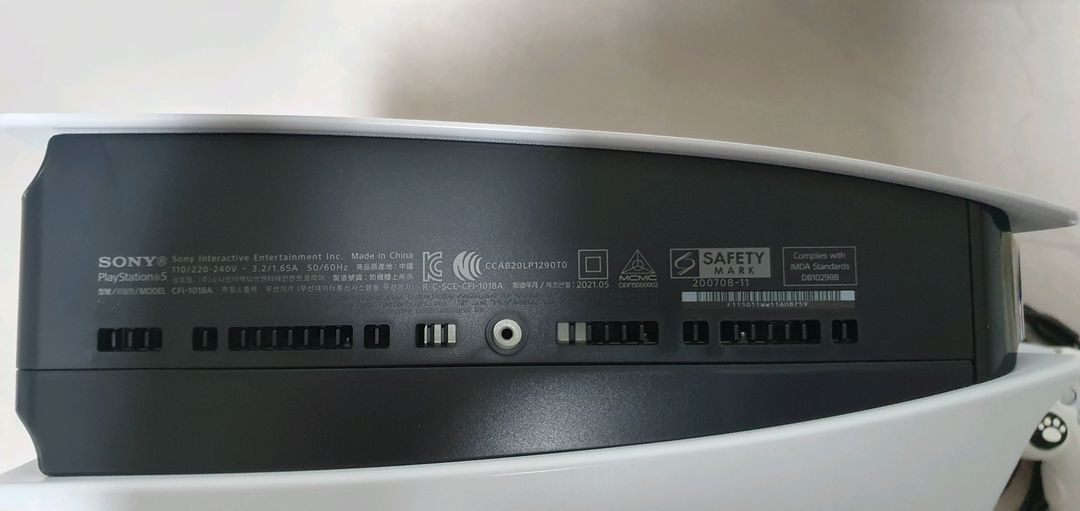 소니 플스5 디스크형 CFI-1018A 팝니다.--6