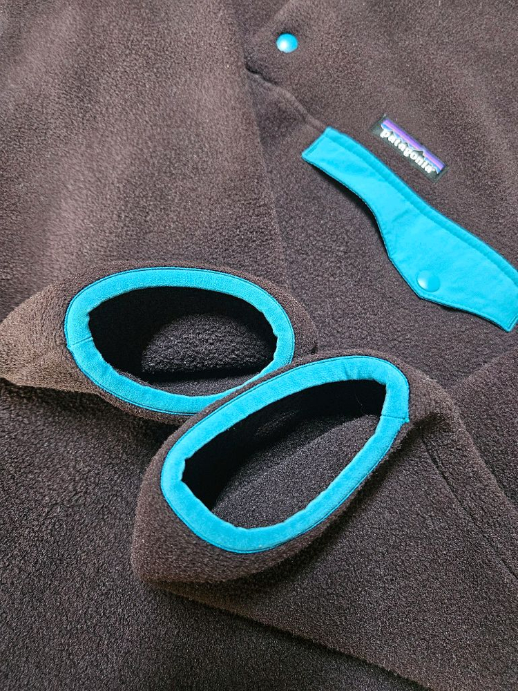 파타고니아 신칠라 헤비웨이트 옵시디안 플럼 L 플리스 후리스--2