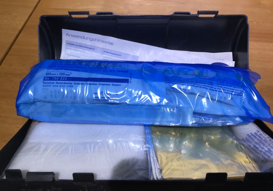 벤츠 자동차용 응급키트--4