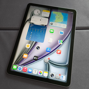 부산 아이패드 에어 M2 배터리99% 11인치 128GB 팝니다.