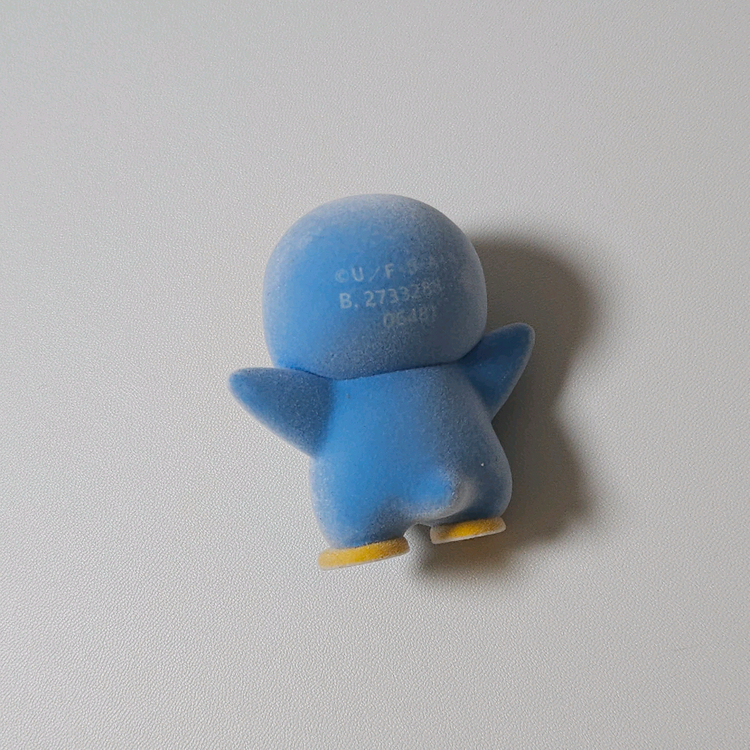 [짱구는못말려] 짱구 펭귄 코스튬 플로키 피규어 가챠--1