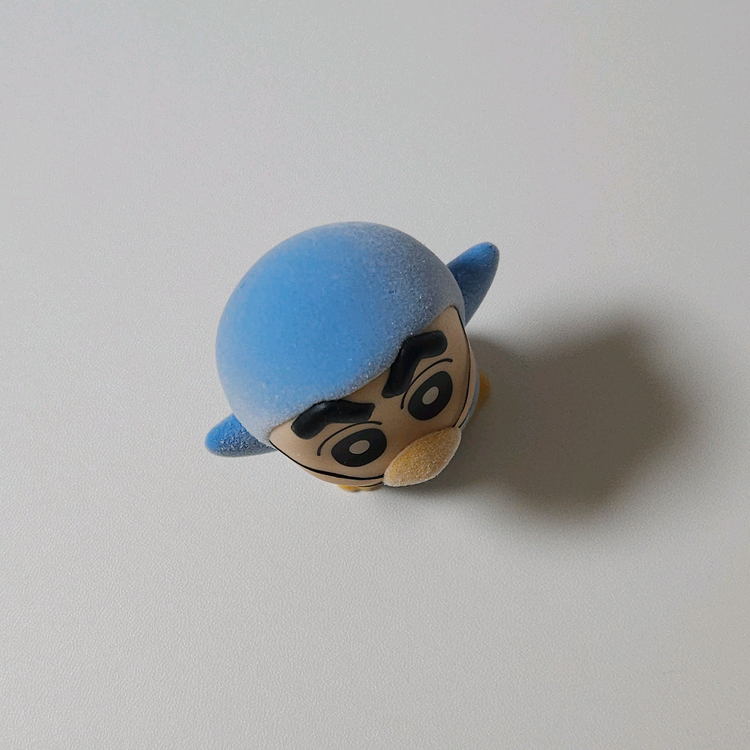 [짱구는못말려] 짱구 펭귄 코스튬 플로키 피규어 가챠--2