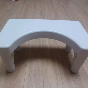 변비에서 쾌변을 도와주는 발받침대입니다 이미지