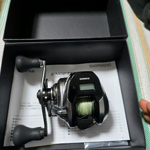 시마노 염월 프리미엄 151PG 낚시릴 좌핸