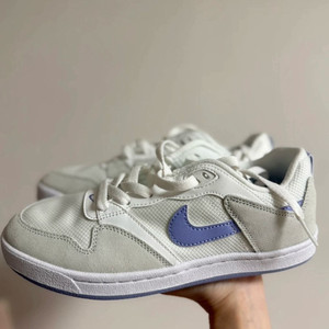 나이키 SB 앨리웁 화이트 운동화 240 새상픔