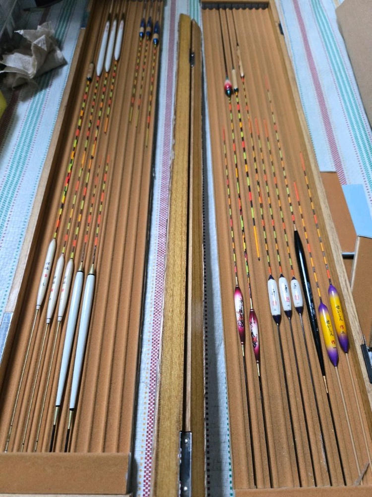 고급 수제 중층내림 낚시 찌 이미지