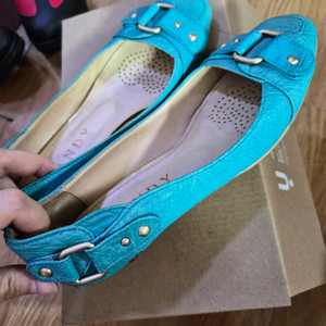 탠디 소가죽 청록색 여성 구두(230사이즈)