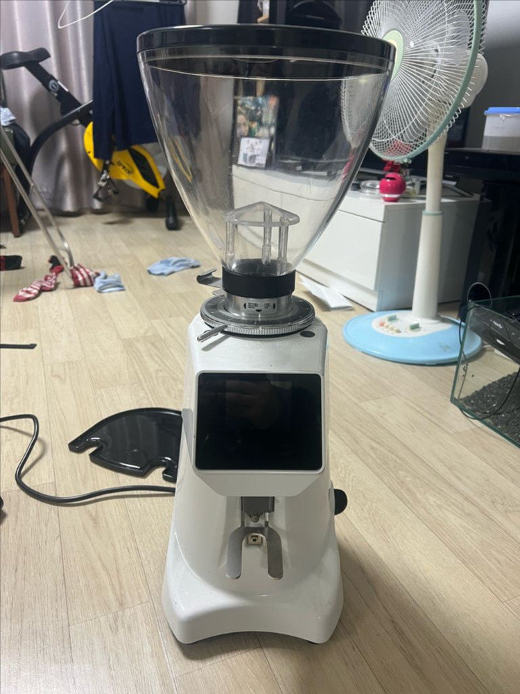 펠리체 FM60 커피 그라인더 이미지