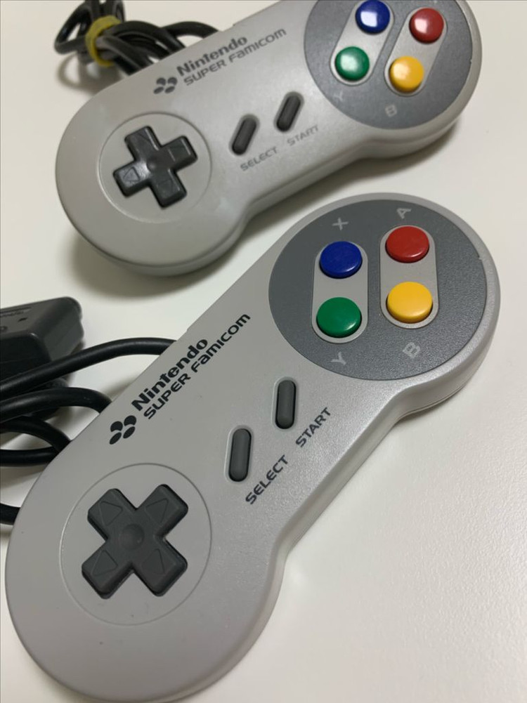 슈퍼패미콤 컨트롤러 2개세트--1