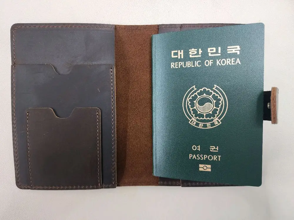 (새상품) 소가죽 여권 케이스. 카드 지갑 홀더 커버(빈티지 느낌) 이미지