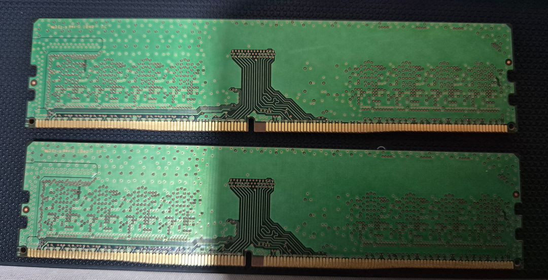DDR4 PC4-21300 8GB RAM 2개 세트 (데스크탑)--1