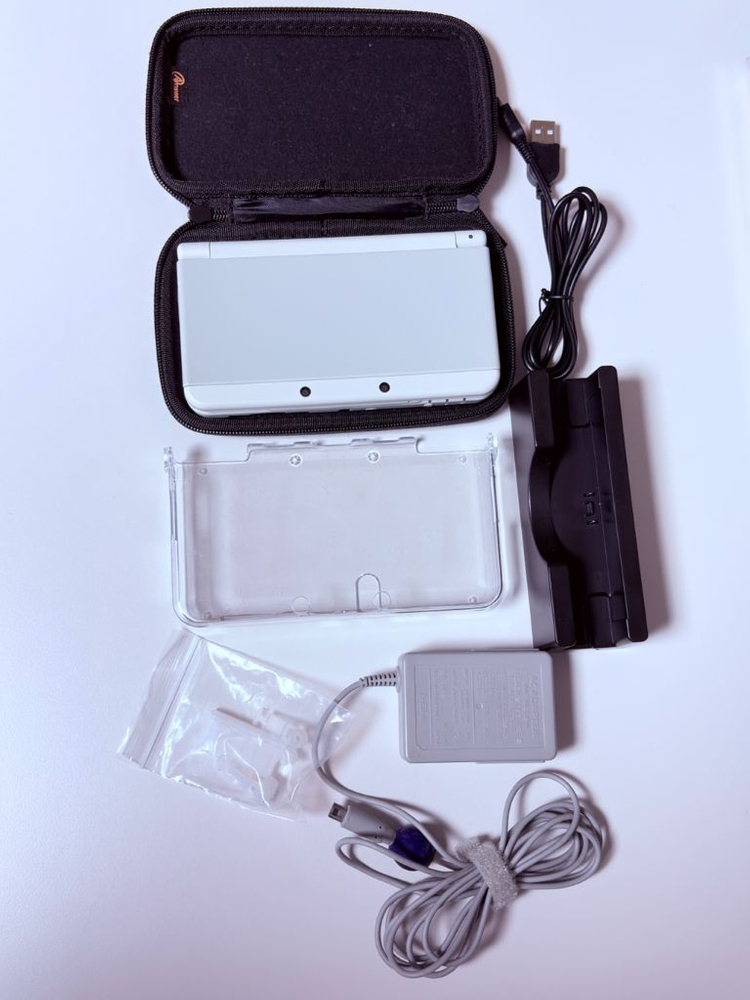 new 3ds 화이트 닌텐도 뉴작다수 뉴3ds 상태좋음--5