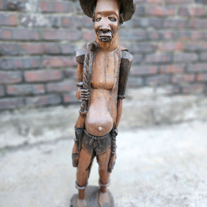 원목 조각 인형 2개 세트