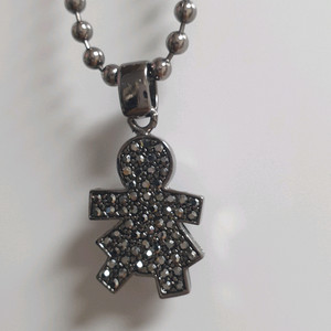 블랙소녀 목걸이