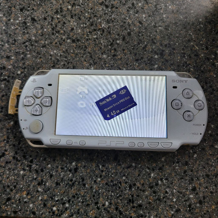 소니 PSP 2000번 게임기 (스틱불량) 이미지