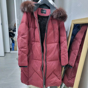 올리비아로렌 천연모피 여우털 안감 패딩사이즈90 이미지