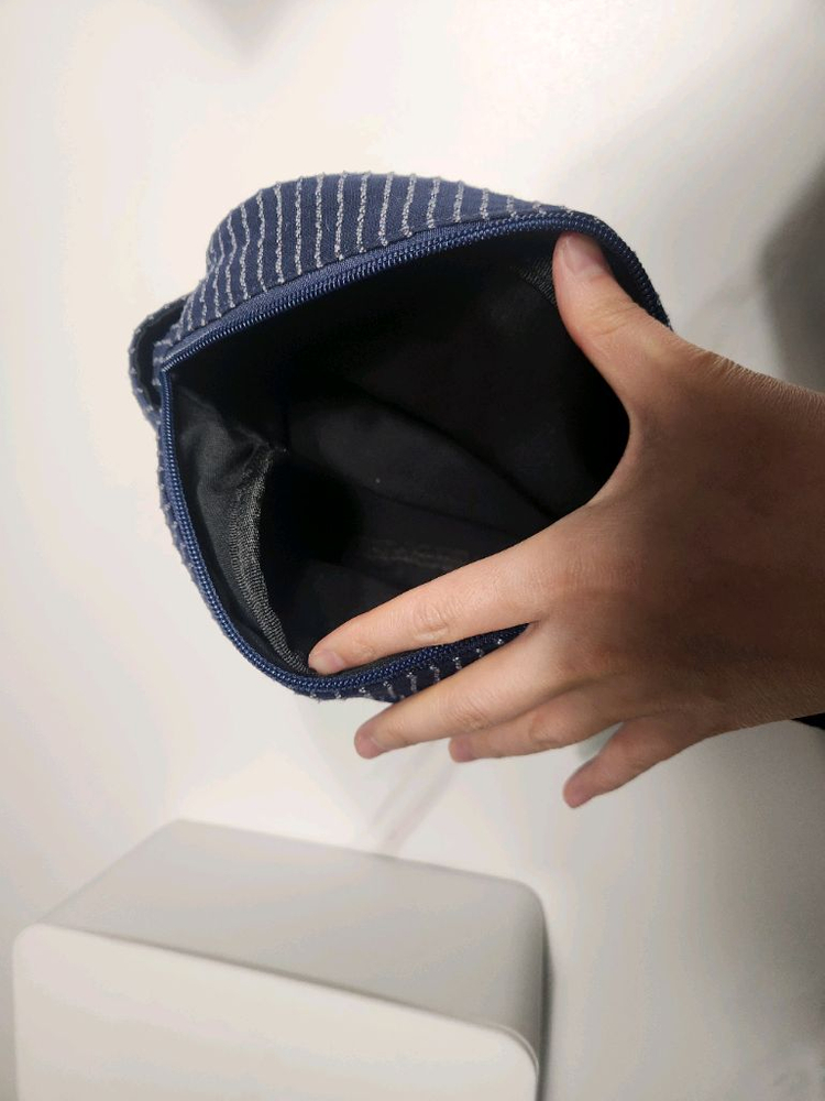 (새상품) 네이비 스트라이프 파우치--2