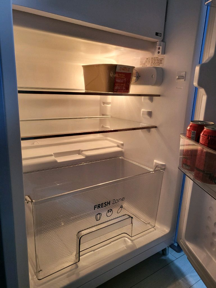 위니아 레트로 소형 냉장고 118L 거의새상품 내외관 아주깨끗 레트로냉장고 이미지