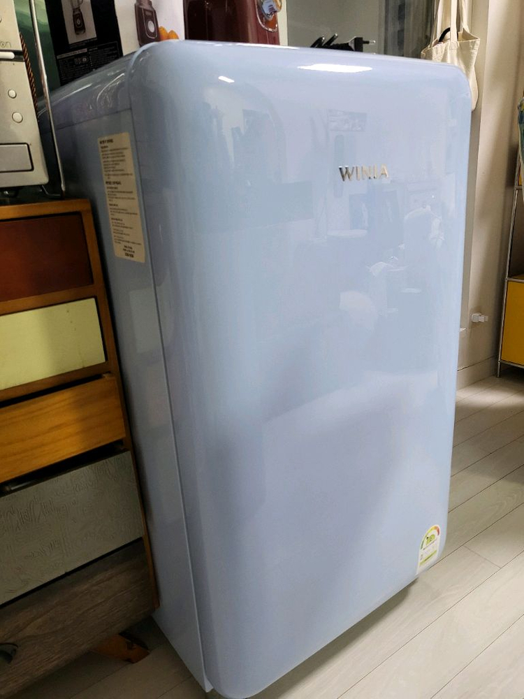 위니아 레트로 소형 냉장고 118L 거의새상품 내외관 아주깨끗 레트로냉장고 이미지