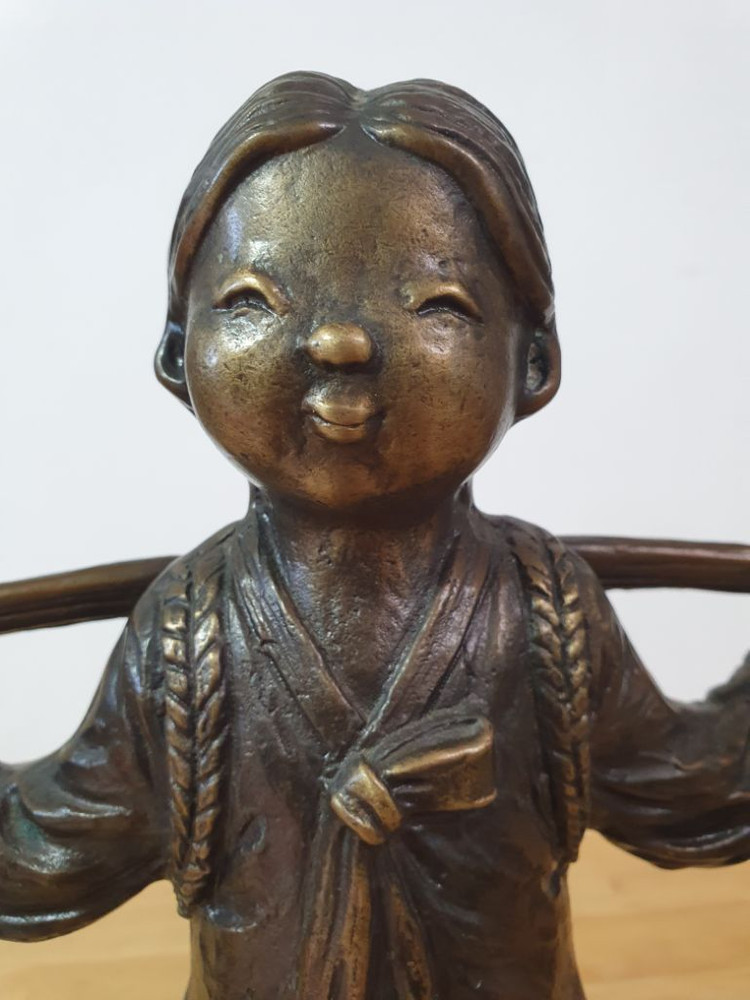 동 장식품 이미지