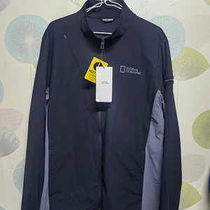 내셔널지오그래픽 어반 스트레치 트레이닝 집업 저지