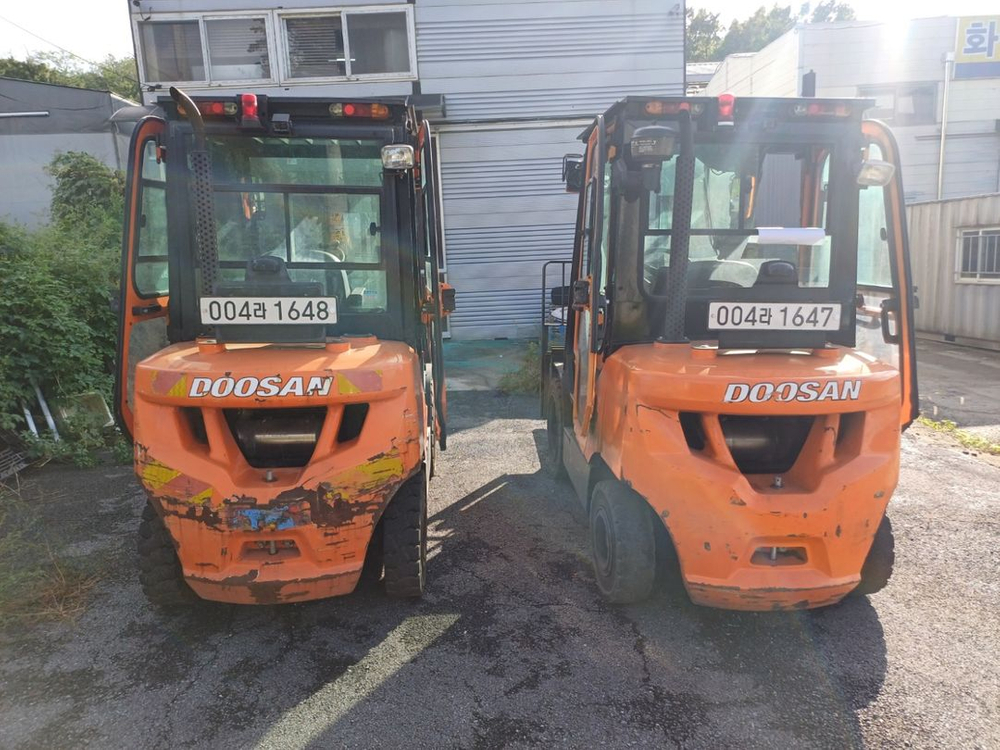 두산 3톤 디젤 지게차--5