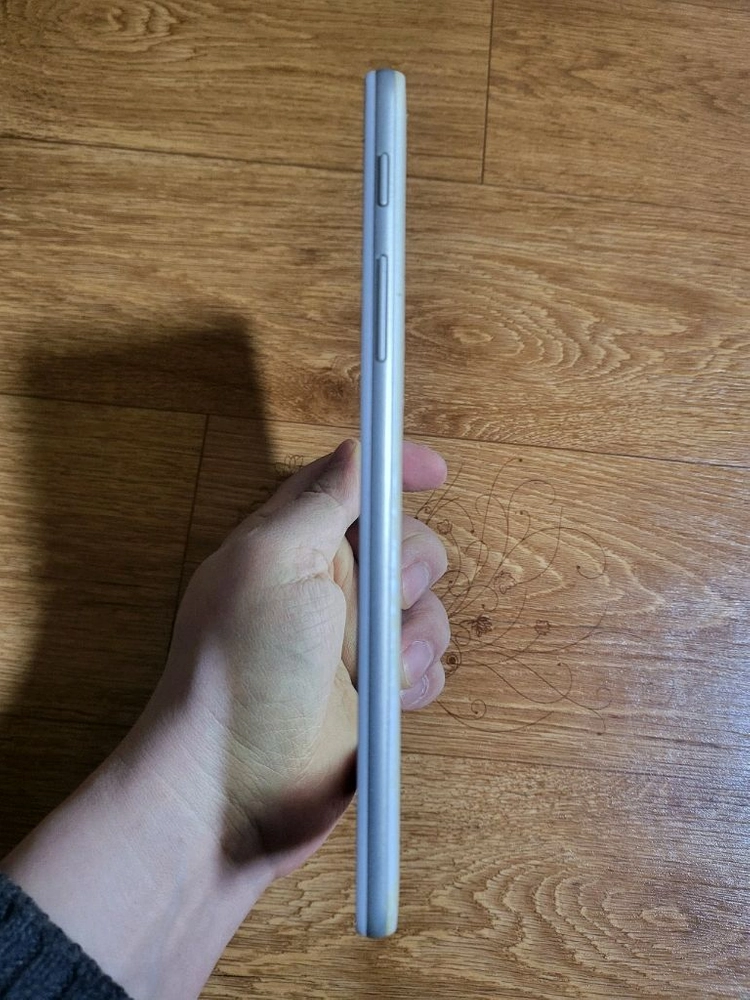갤럭시탭A6 t280 화이트 이미지
