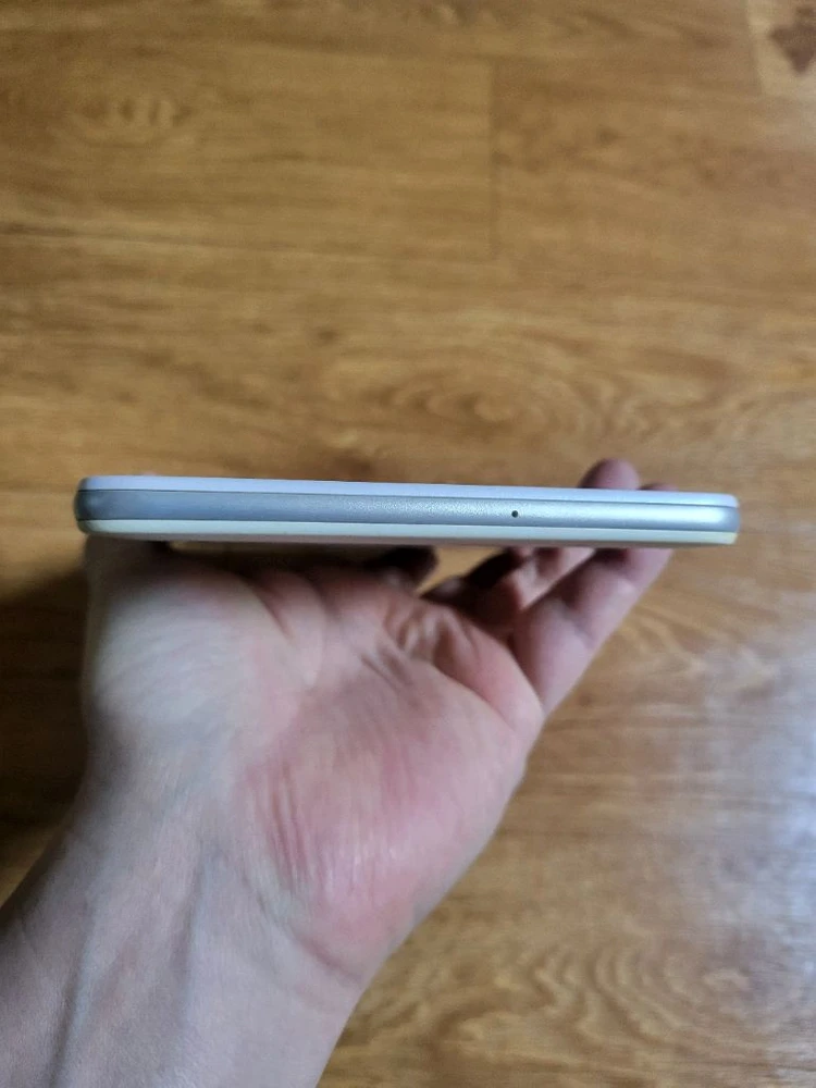 갤럭시탭A6 t280 화이트 이미지