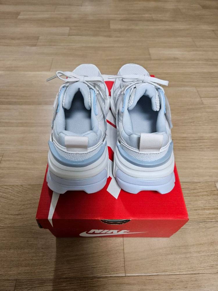 나이키 V2K 런 235사이즈--3