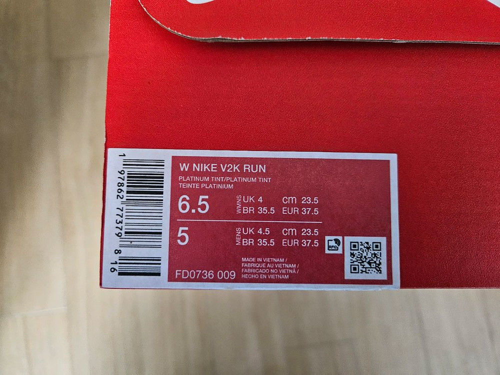 나이키 V2K 런 235사이즈--4
