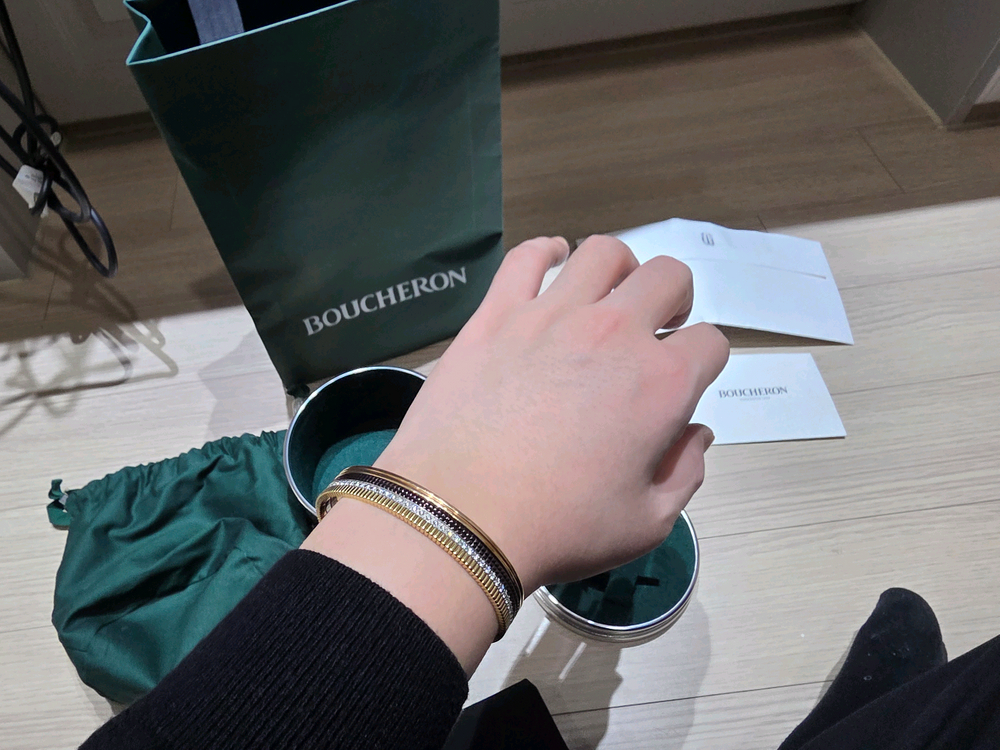 부쉐론 콰트로 클래식 뱅글 팔찌 20호--4