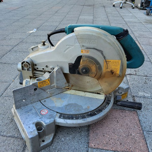 일제 마끼다 10인치 각도 커팅기 팝니다