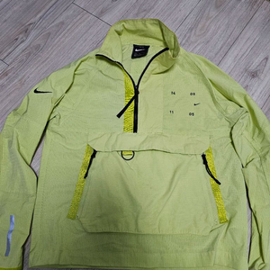 NIKE 나이키 테크팩 ENG 우븐재킷 4.5만에 팝니다.