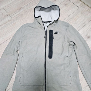 NIKE 나이키 테크 플리스 윈터라이즈드 풀집 후디 4만에 팝니다.