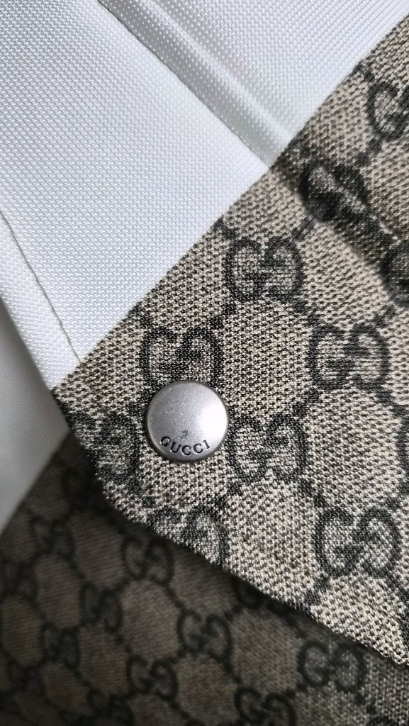 구찌 GG 센텀 프린팅 후드 자켓입니다--3