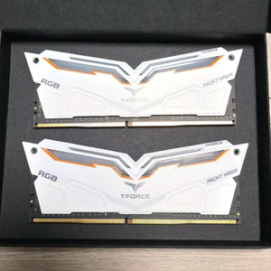 TeamGroup T-Force DDR4-3200 8Gb*2 이미지