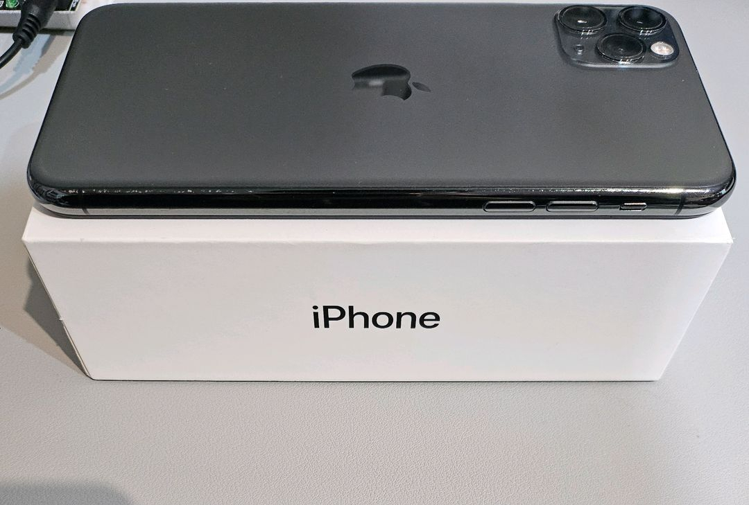 아이폰11프로max 64GB 스페이스 그레이--13