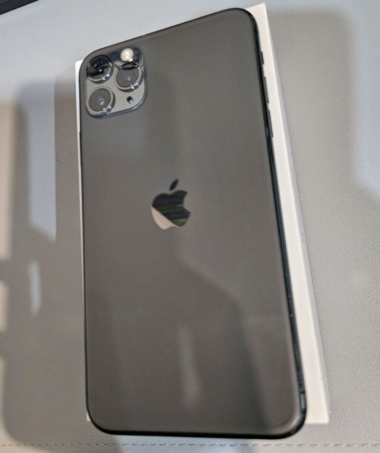아이폰11프로max 64GB 스페이스 그레이--16