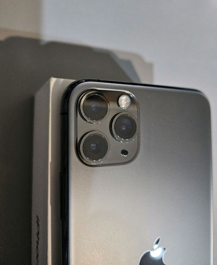 아이폰11프로max 64GB 스페이스 그레이--17