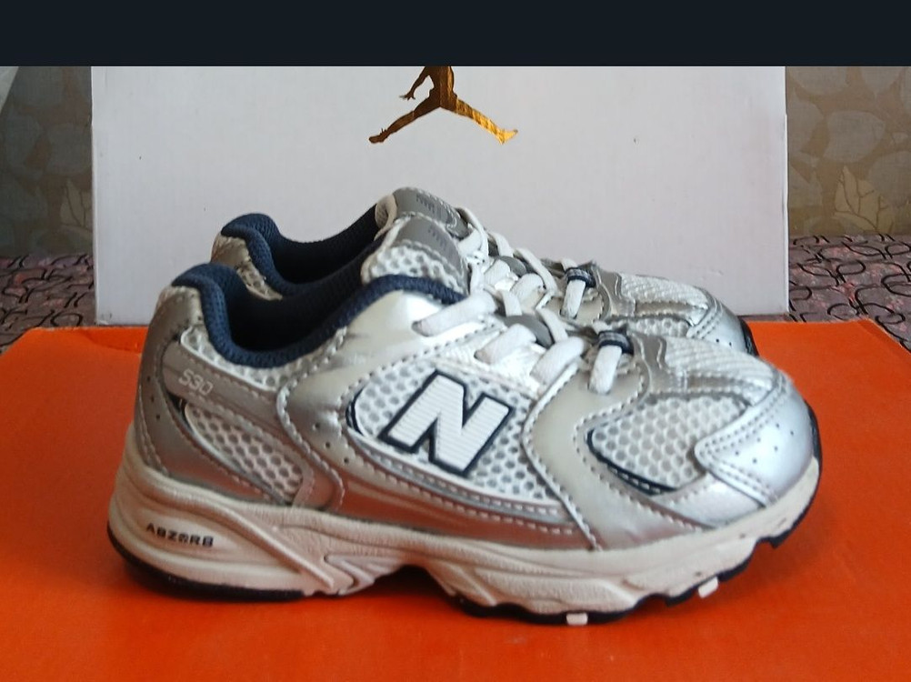 뉴발란스키즈 530 160스틸그레이운동화24년6월--2